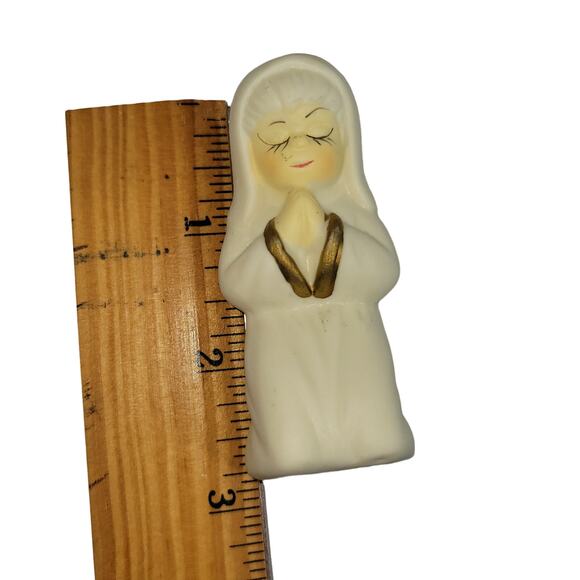 9 Pc Vintage White & Gold Porcelain Nativity Set Figurines Christmas Decoration - Picture 12 of 15